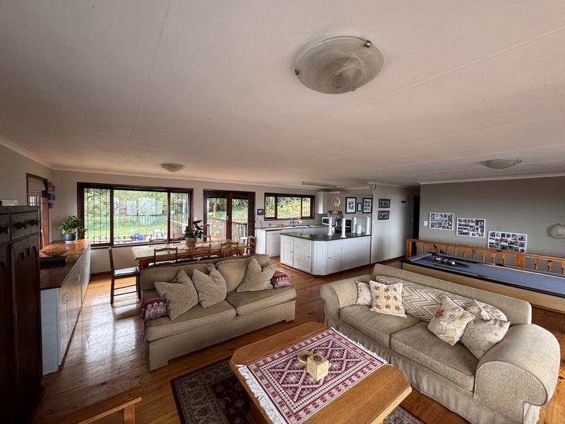 7 Bedroom Property for Sale in Outeniqua Strand Western Cape